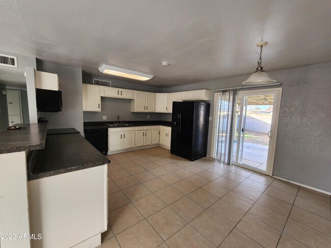 Foto del edificio - 14608 N 54th Ave