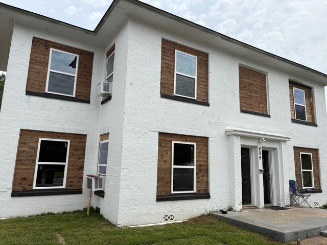 Foto del edificio - 406 S Fredonia St