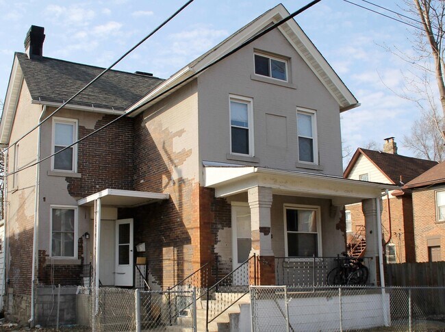 Foto del edificio - Spacious 4 Bedroom House Near OSU Availabl...