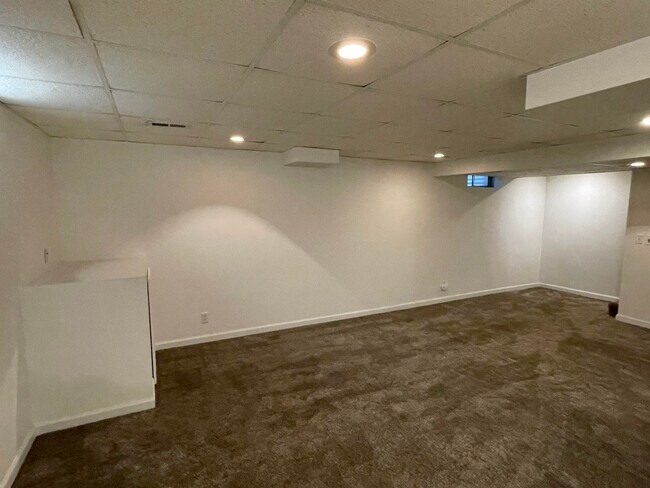 Foto del edificio - 1750 W Chrysler Dr