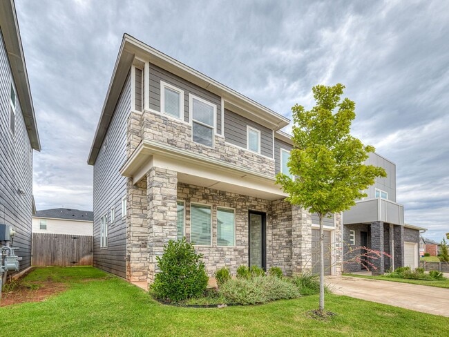 Building Photo - Beautiful New Construction Home in Edmond/...