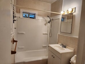 Building Photo - 1807 Church St