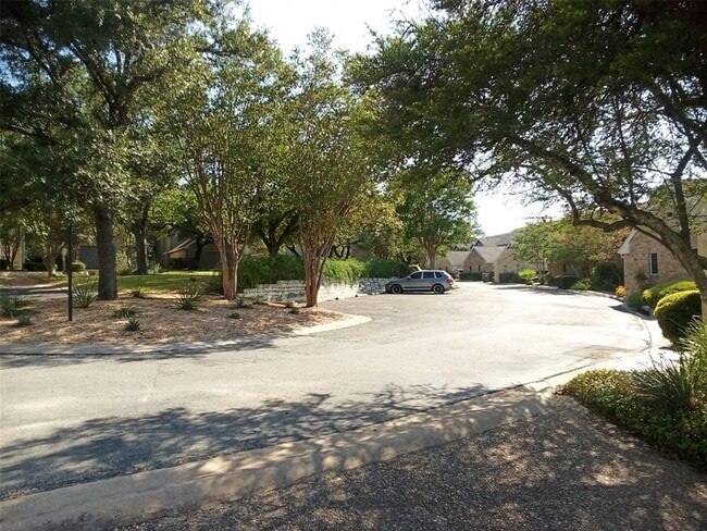 Building Photo - 6010 Long Champ Ct