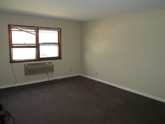 Building Photo - 1329 F St