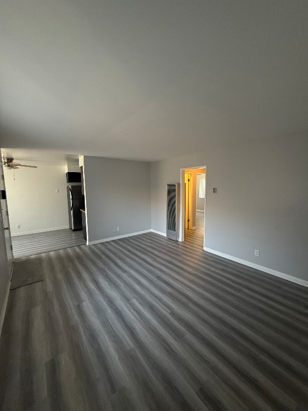 Foto del edificio - 317 E Hazel St