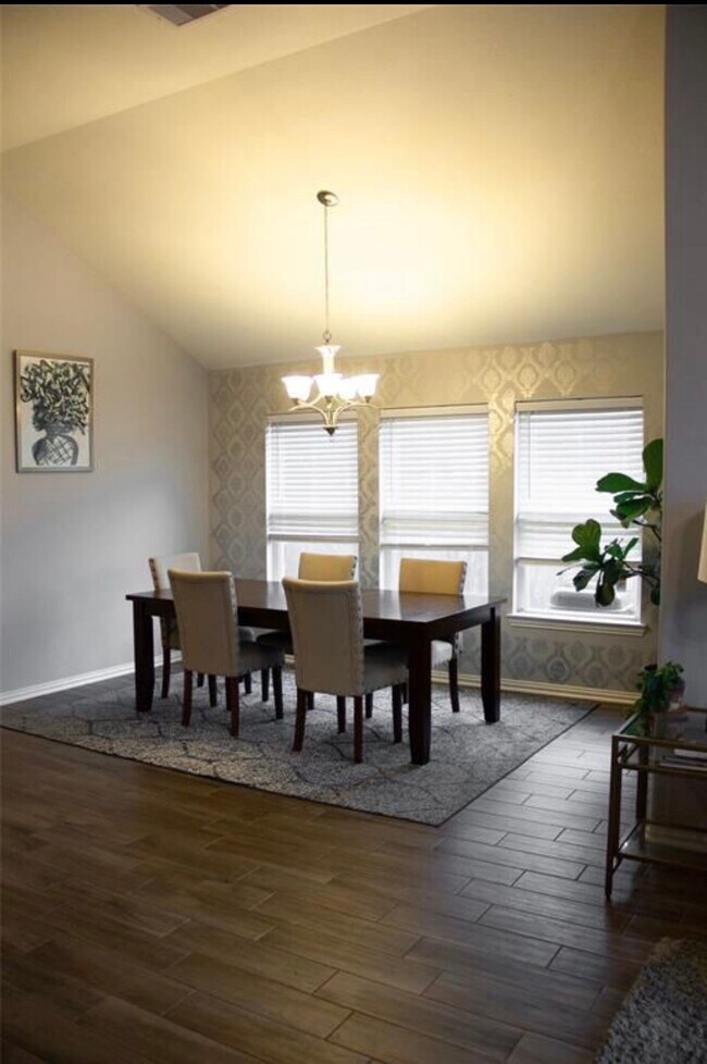 Foto del edificio - 9515 Arrowhead Terrace Ln