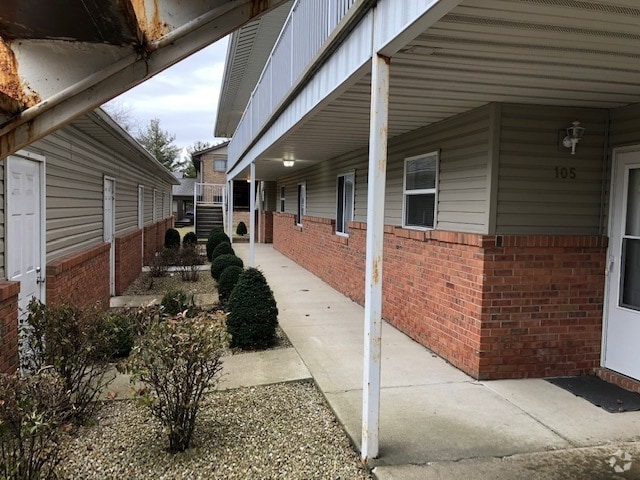 Building Photo - 713 Broadmeadow Rd