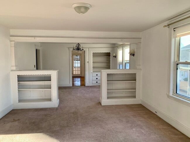 Building Photo - 96 Faxon Rd
