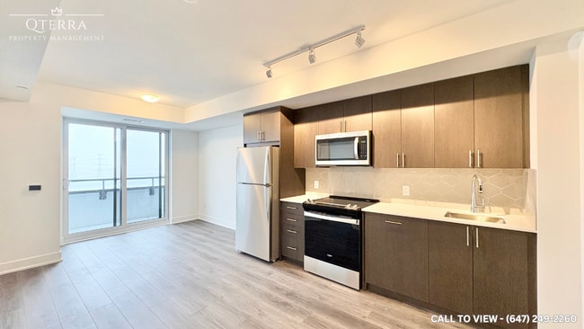 Photo du bâtiment - 2545 Simcoe St N