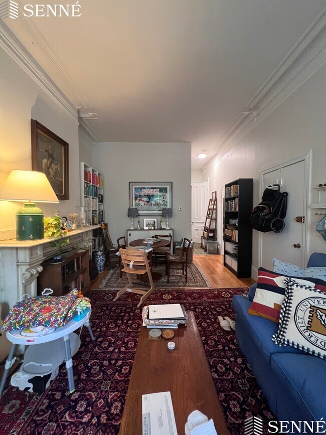 Building Photo - 16 Yarmouth St