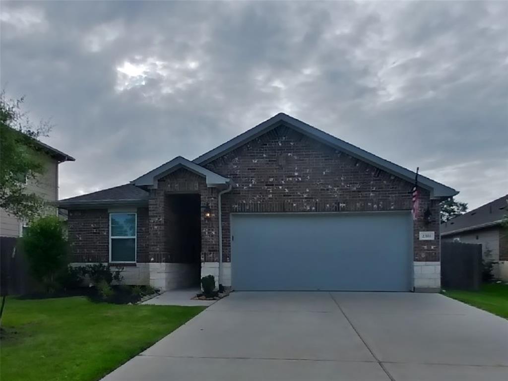 Foto principal - 2311 E WInding Pines