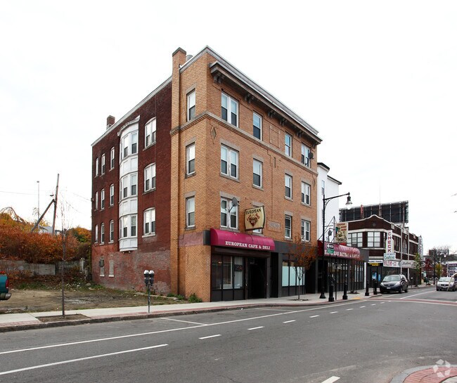 29 Millbury St Worcester, MA 01610 Rentals Worcester, MA