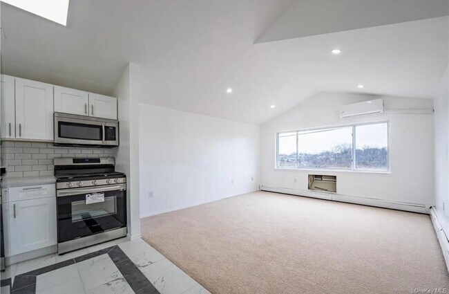 Foto del edificio - 218 Howe Ave