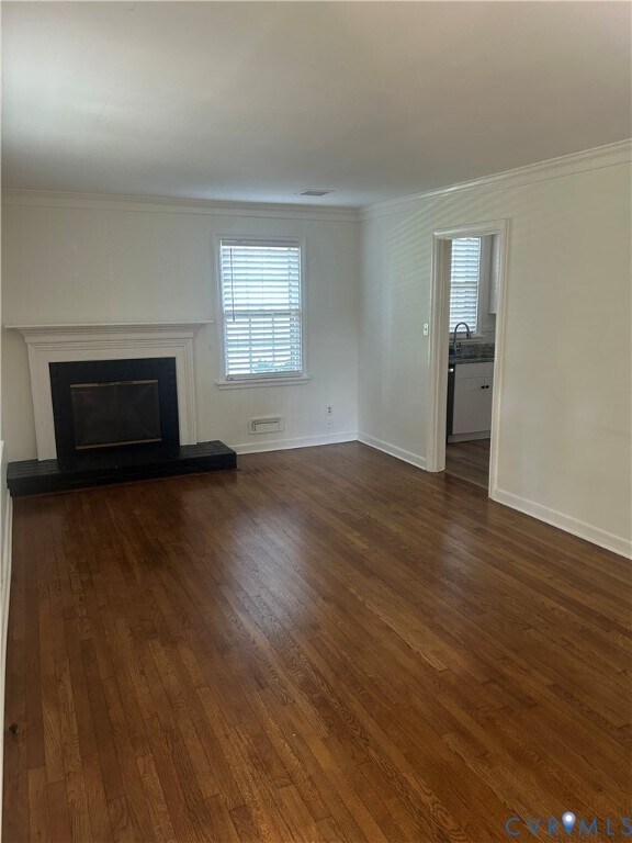 Foto del edificio - 6706 Wessex Ln