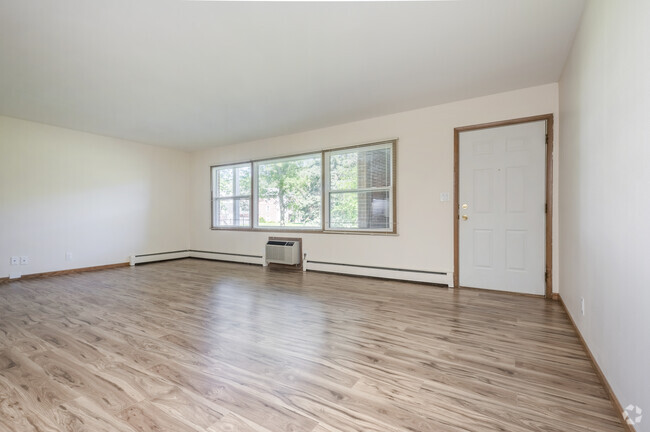 2BR, 1BA - 930SF - Living Room - Middleton Shores