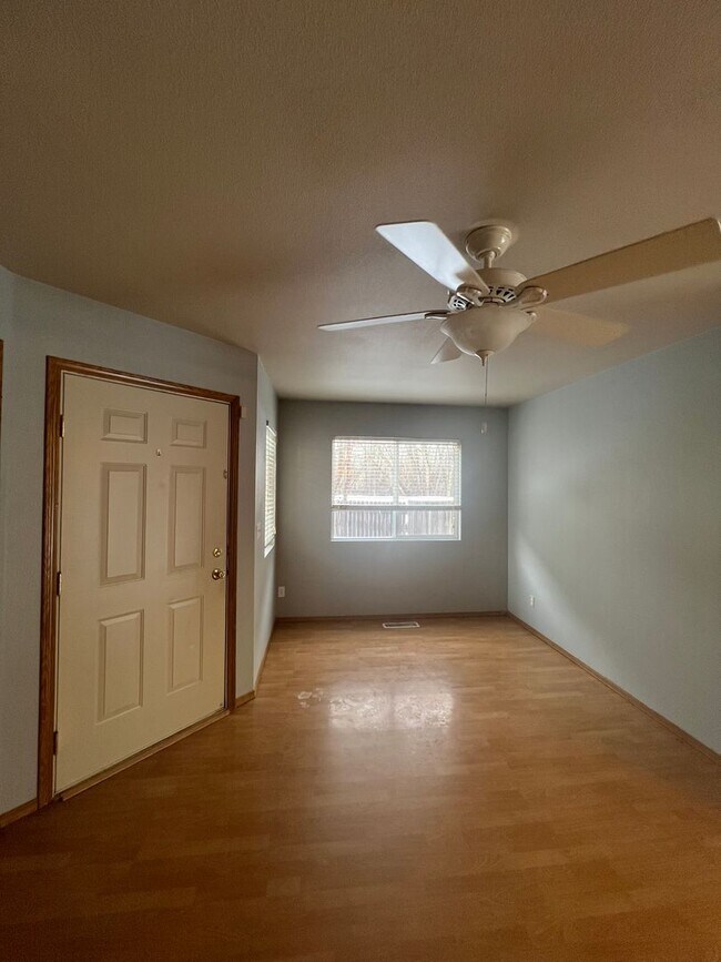 Foto del edificio - 3 Bedroom 2.5 Bath House