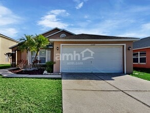 Building Photo - 3049 Holland Dr