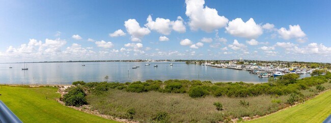 Foto del edificio - 31 Harbour Isle Dr W