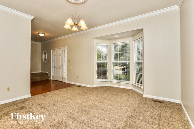 Foto del edificio - 5672 Briarwood Estates Dr
