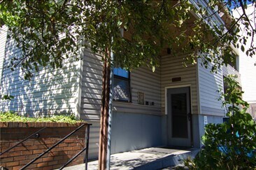 Building Photo - 5410 Keystone Pl N