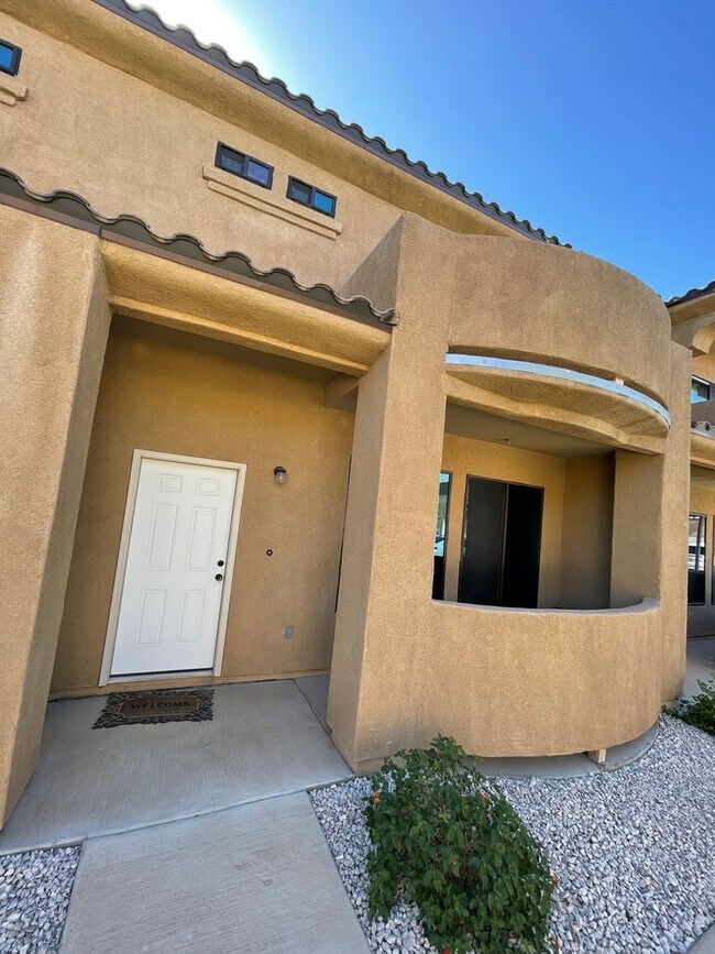 Foto del edificio - Luxury El Dorado Townhome for Rent