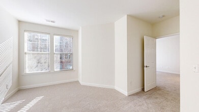 Interior Photo - The Courts at Huntington Station