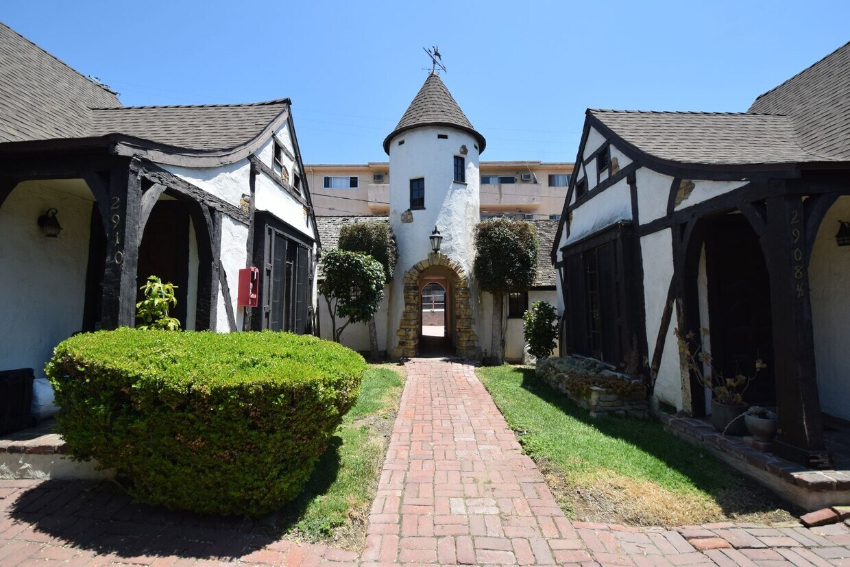 Foto principal - 2906 Griffith Park Blvd