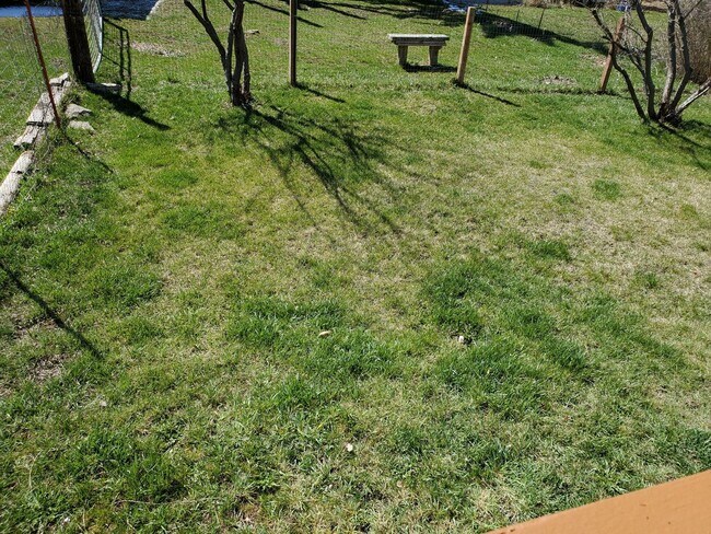 Foto del edificio - 5529 Shasta Way