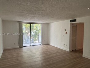 Building Photo - 1673 Bay 405 Bay