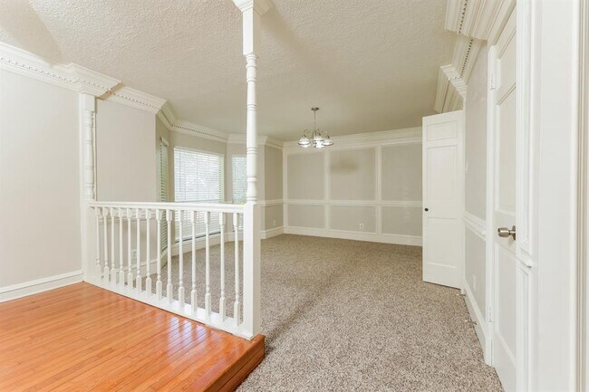 Building Photo - 8334 Burwood Park Dr