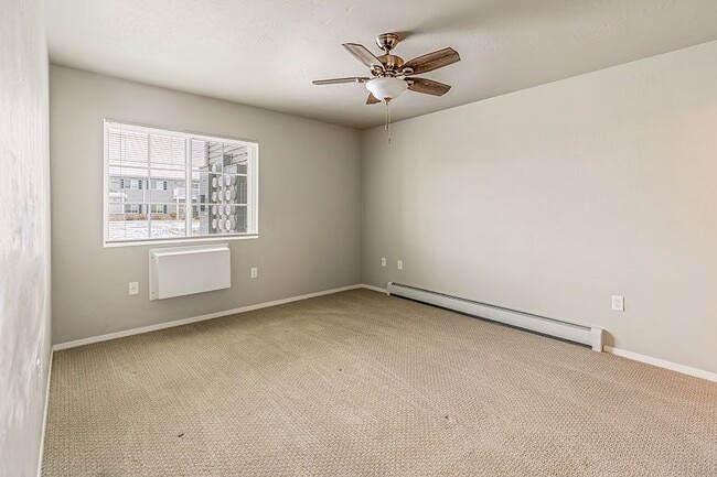 Building Photo - PLEASANT DRIVE ESTATES