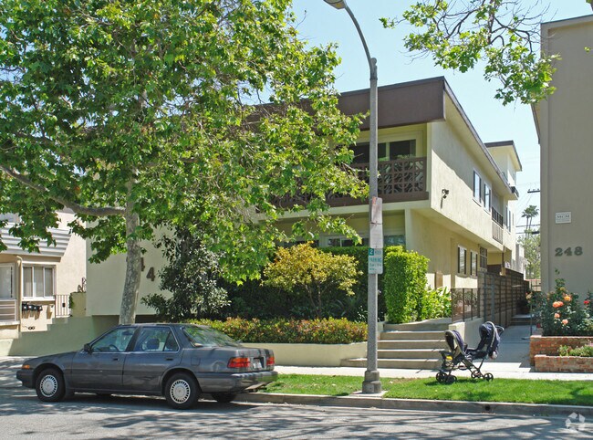 Foto del edificio - 244 S Rexford Dr