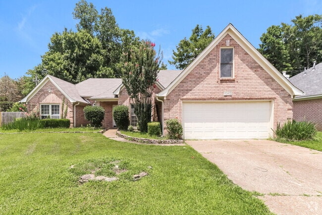 Building Photo - 8642 Tropicana Dr N