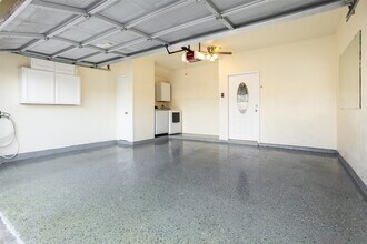 Building Photo - 9800 Pagewood Ln