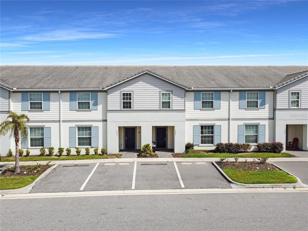 Foto principal - 7549 Oak Spg Ln
