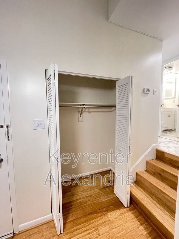 Foto del edificio - 116 Roberts Ln