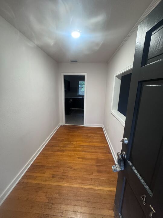 Foto del edificio - 4704 Belle Wood Dr S