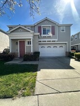 Building Photo - 1009 Craftsman Dr