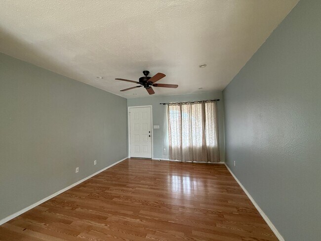 Foto del edificio - Knoell Mesa for rent!