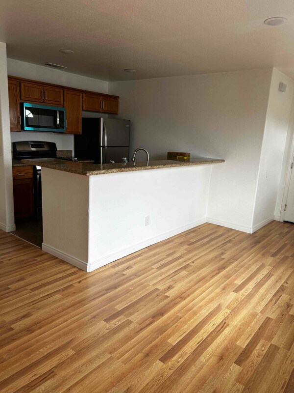 Building Photo - 9132 Mendiburu Rd