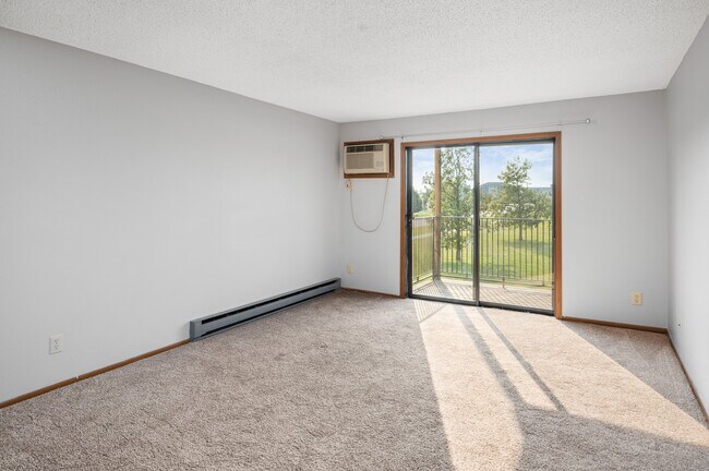Foto del edificio - Greenfield Apartments