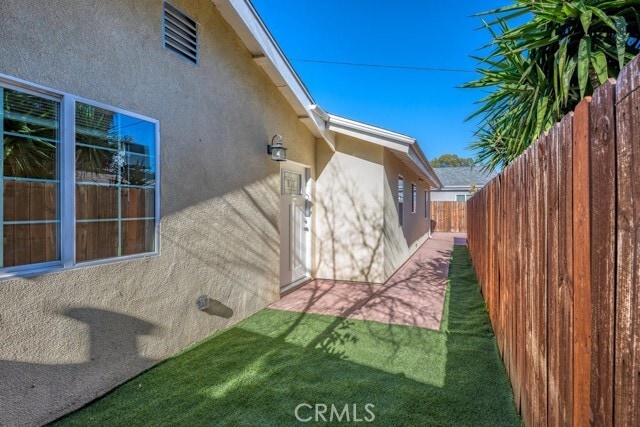 Foto principal - 6227 Agnes Ave