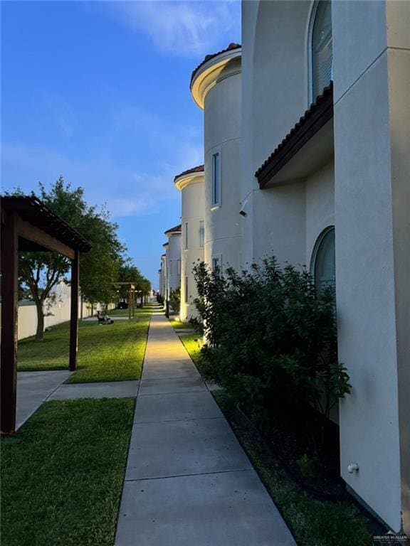 Foto del edificio - 15 Keeton Ave E