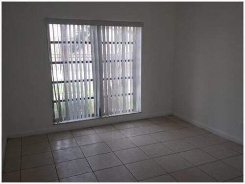 Foto del edificio - 4505 Treehouse Ln