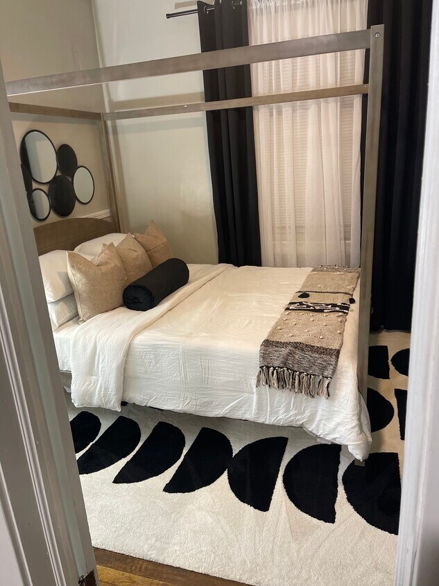 Foto principal - 4028 E 53rd St