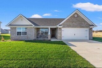 Building Photo - 121 Landry Ln