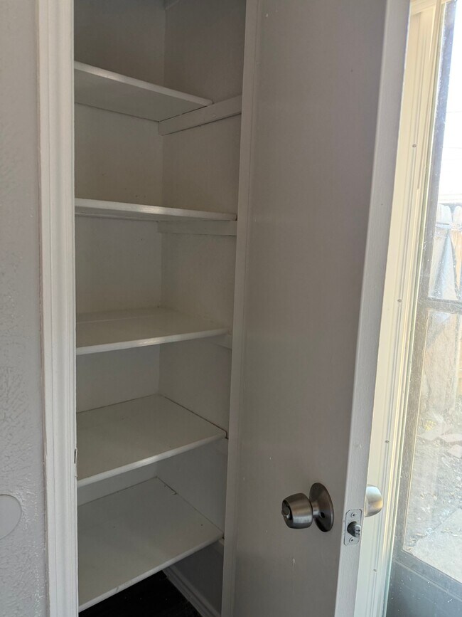 Foto del edificio - 310 Gregory Ln