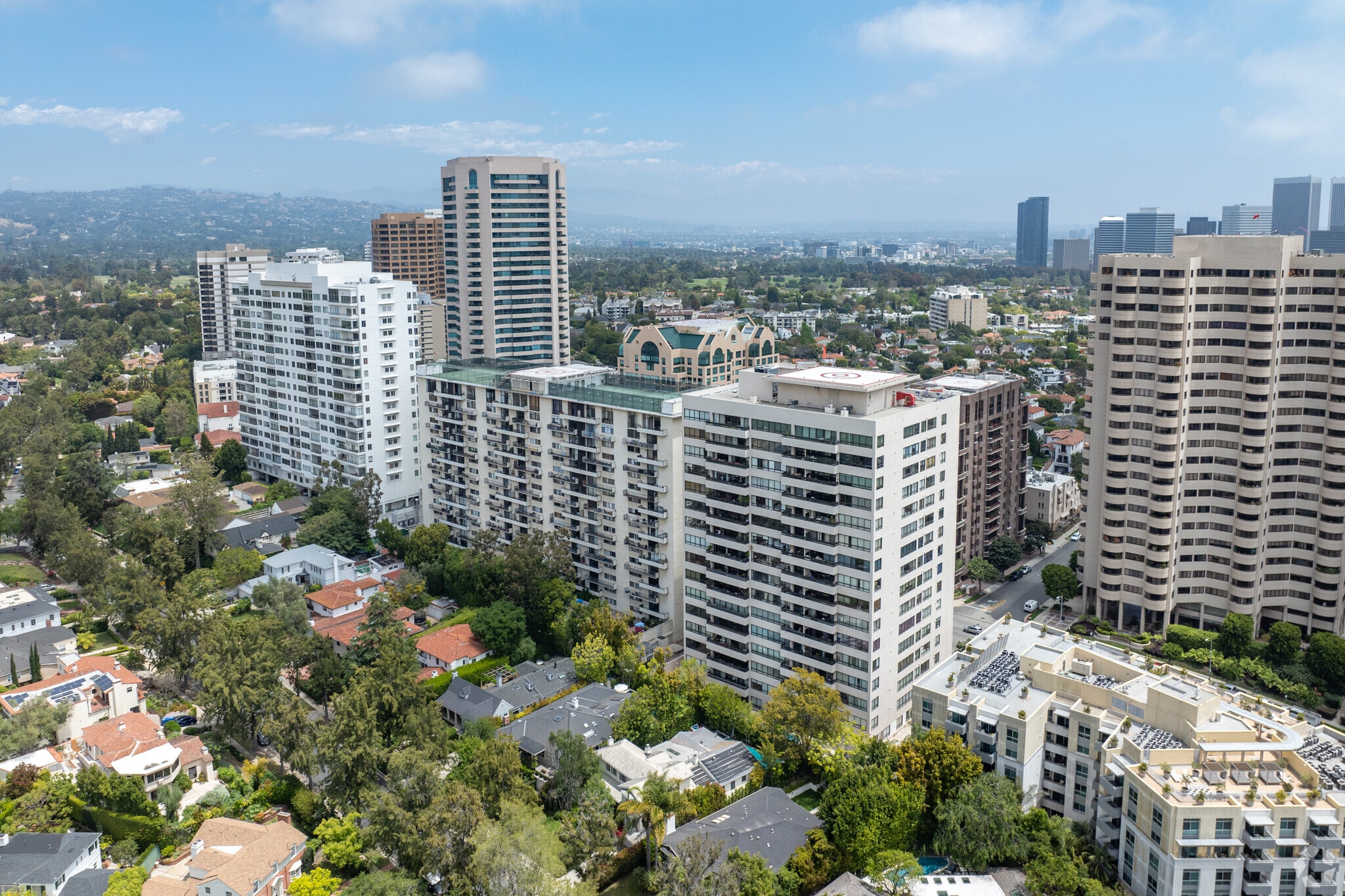 Regency Wilshire Condominiums