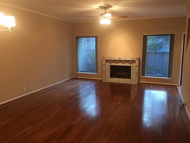 Building Photo - Houston Association of Realtors
