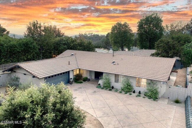 Building Photo - 2980 Sapra St